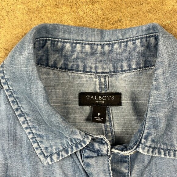 Talbots Blue Sleeveless Chambray BlouseSize: Petite - Picture 3 of 6